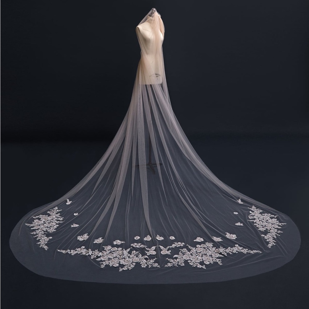 Galia Lahav Gia Cathedral Veil